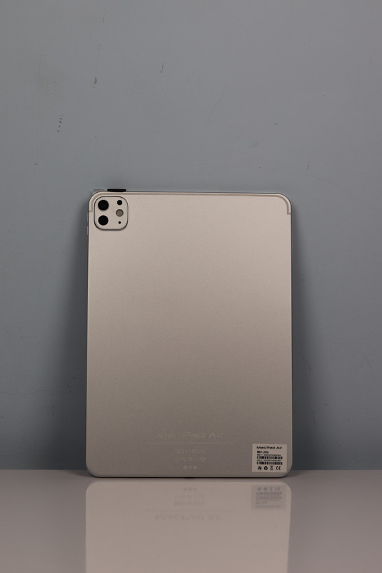 آیپد 13 اینچ MacPad Air مدل M6+ Ultra حافظه یک ترابایت و رم 16 ساخت آلمان